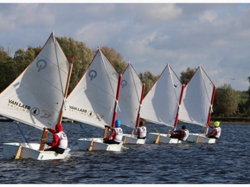 Wakeboarden en zeilen