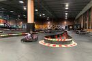 Marie-Jo go(es) karting!