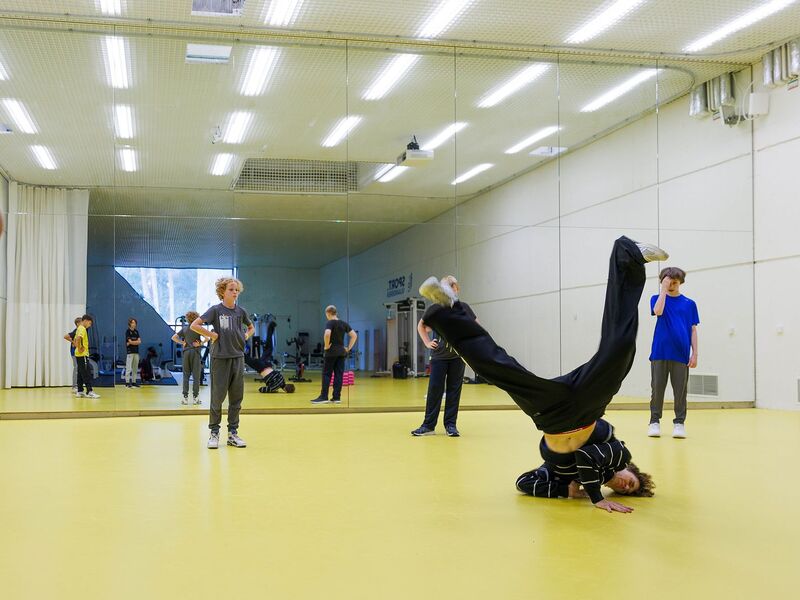 Breaking & urban sports