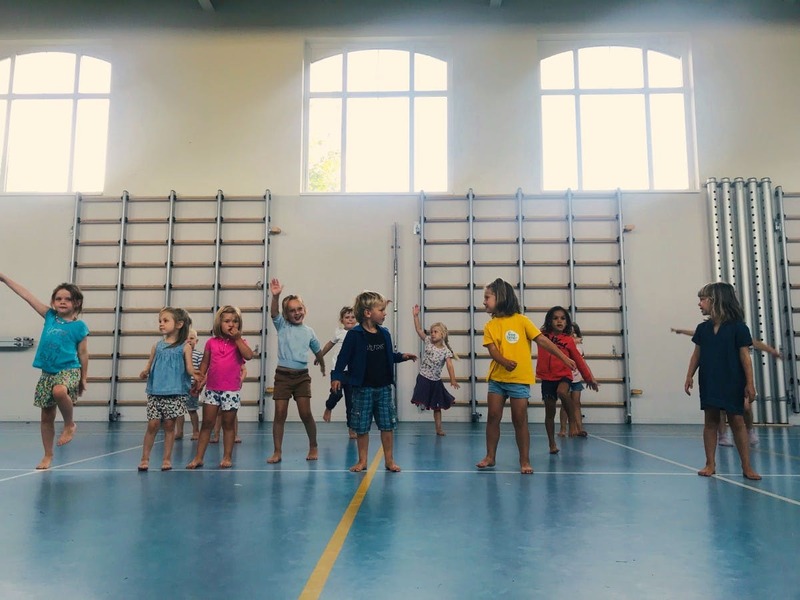 Dansende voetjes, springende beentjes