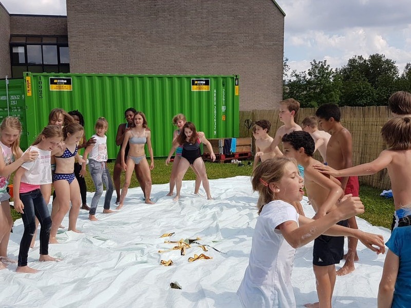 Gi-ga-gezelschapsspel