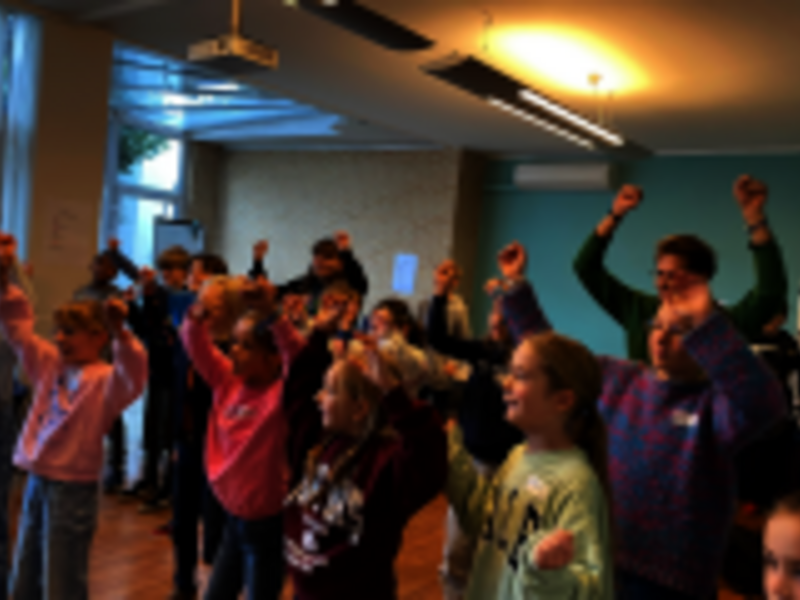 Junior Frans – Alice au pays des merveilles	