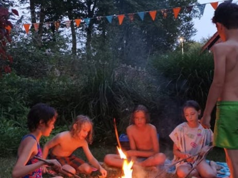 Kampje : Kamperen, chillen en amuseren!