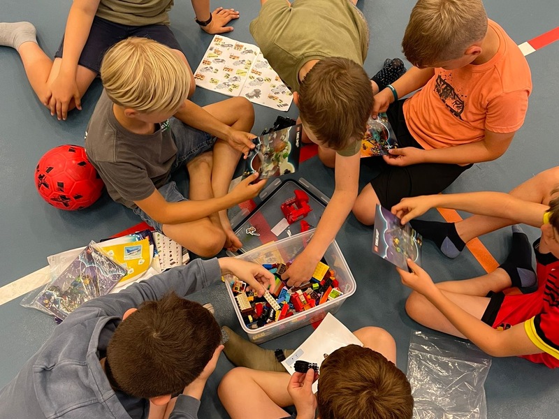 Lego Move