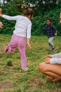 Dribbel, Stuiter, Rol!