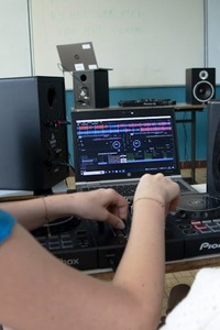 Start to DJ