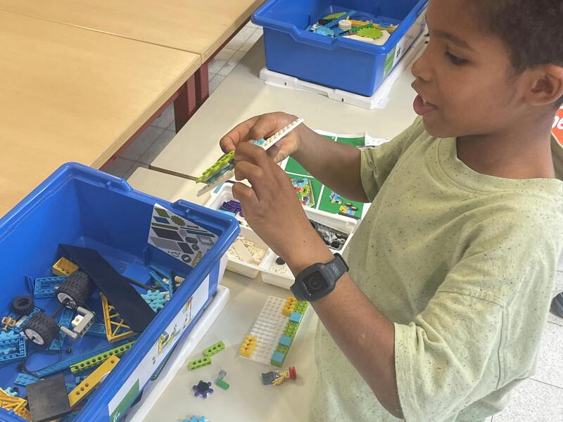 Toekomsthelden Robotics - Edegem BS OLFA 't Plein - Pasen week 1