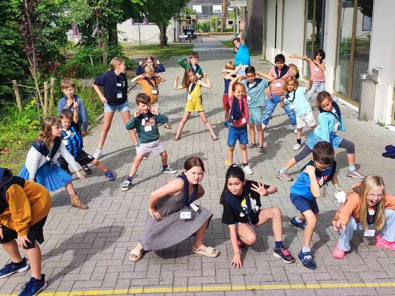 Just move and dance - De Wijze Eik (Eeklostraat) - Mariakerke