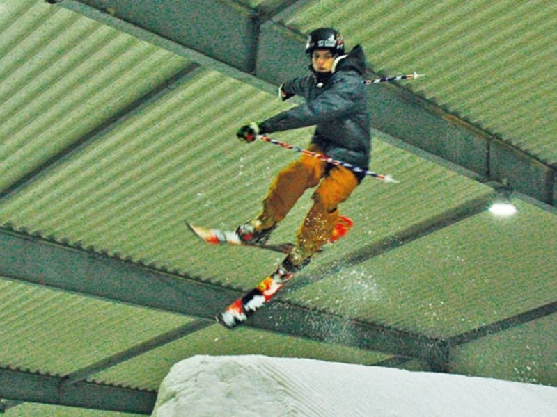 Indoor Ski