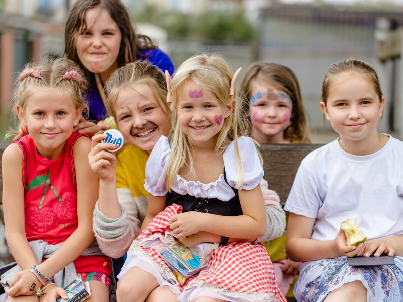 Theater: Hashtag Helden