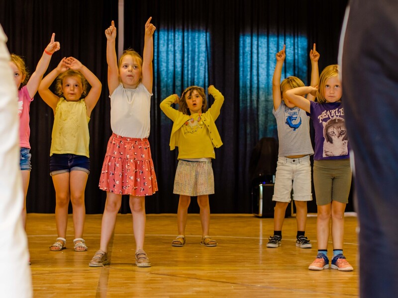 Musical: Achter De Regenboog