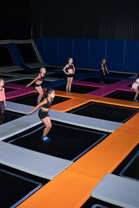 TRAMPOLINESTAGE