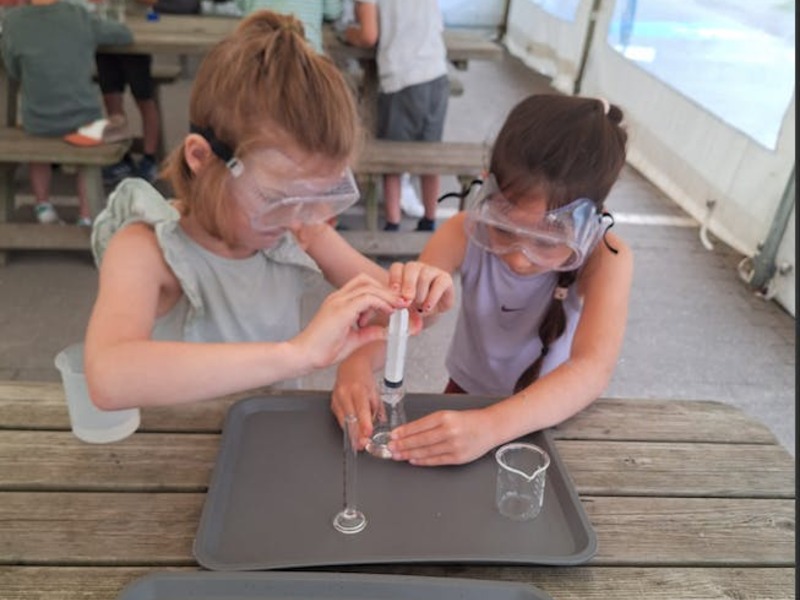 Toekomsthelden Wetenschap & Techniek - Edegem BS WOW! - Zomer week 5