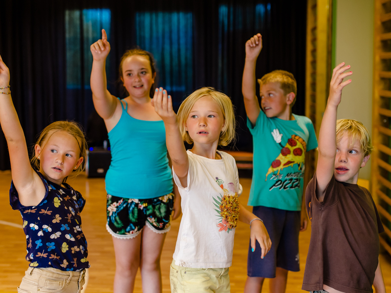 Theater: Cosmo en Sterre Op Ruimtereis